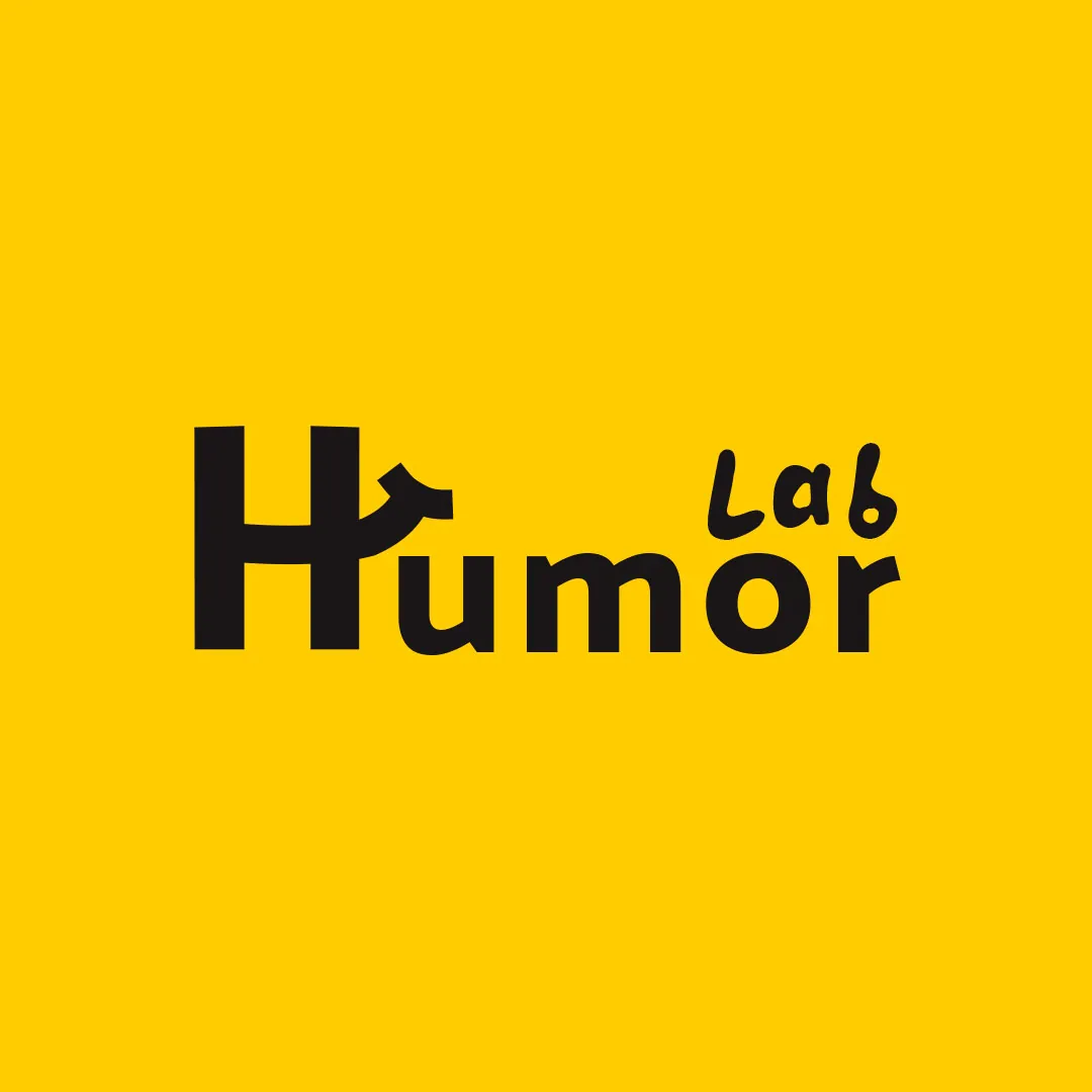 Logo da Humorlab em fundo amarelo